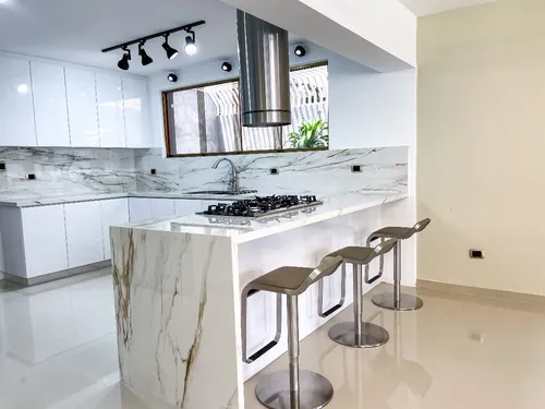 Se Vende Casa Urb La Viña