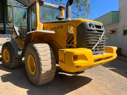 Pá Carregadeira Volvo L120-f