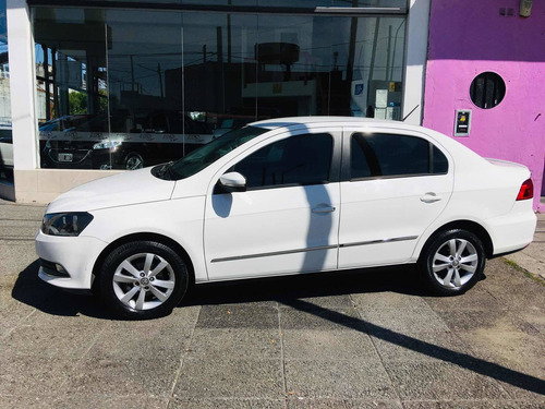 Volkswagen Voyage 1.6 Highline 101cv 2013