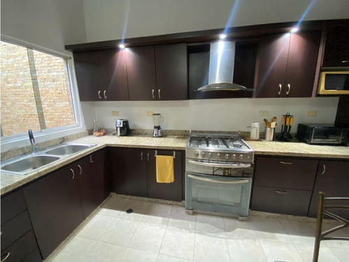 Casa En Venta En Valle De Oro San Diego Cb-8111849
