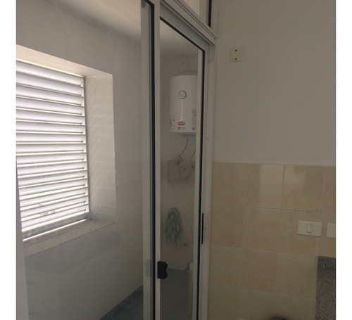 Alquiler Anual Torre San Carlos Piso Alto 2 Dormitorios 1 Baño Amoblado