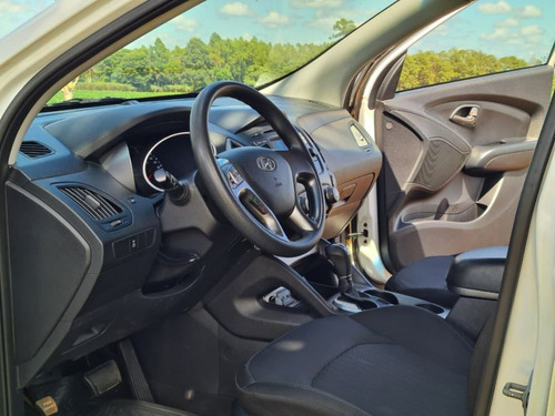 Imagen 5 de 10 de Hyundai Tucson Aut 4x4