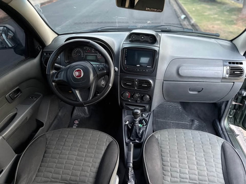 Fiat Strada 1.8 16v Adventure Cab. Dupla Flex 3p