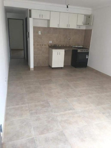 Imagen 2 de 8 de Departamento En Venta En Banfield Este