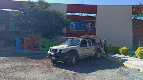 Nissan Frontier Crew Cab Se Ee Cd 4x2 At