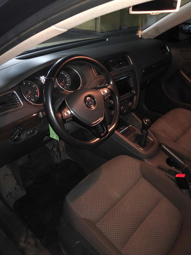 Volkswagen Vento 2.5 Advance Plus 170cv 2015