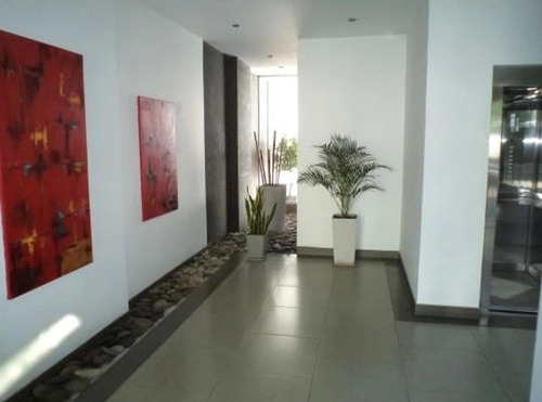 Imagen 2 de 13 de Venta Semipiso 3 Amb Cochera