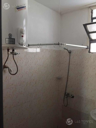 Apartamento - La Comercial - Al Frente, G.c Aprox 1200