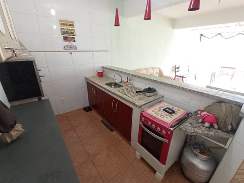 Vende-se Sobrado Com 142m² No Bairro Parque Dos Pinus Em Ribeirão Preto-sp, Com 2 Dormitórios (sendo 1 Suíte), Com 4 Vagas De Garagem, Área De Lazer - Ca00248 - 69011201