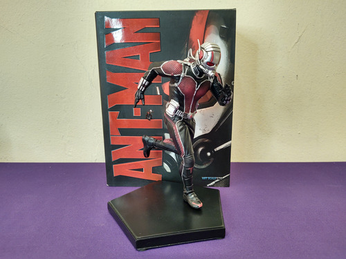 Estatuilla Ant Man Iron Studios Marvel Escala 1/10 19cm