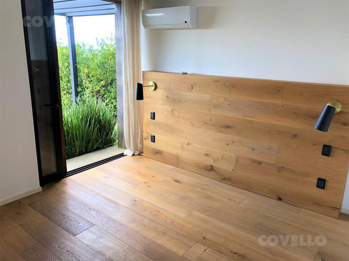 Imagen 17 de 21 de Venta De Casa En Punta Piedra, 3 Dormitorios En Suite Mas Dependencia De Servicio