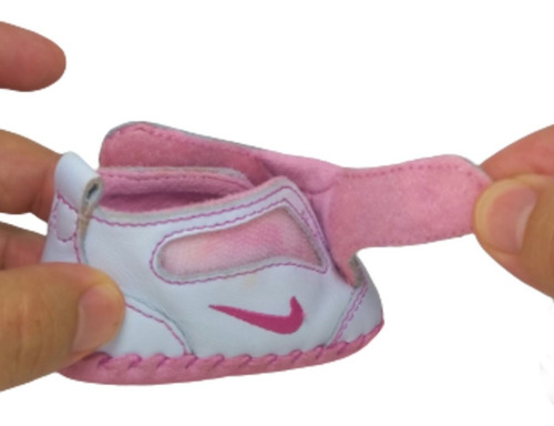 Imagem 5 de 9 de Tenis Bebê Sapatinho Menina