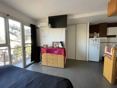 Imagen 8 de 14 de Venta Monoambiente Lanus Este ¡super Luminoso! Bajas Expensas!