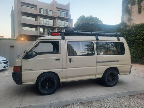 Imagen 18 de 23 de Mitsubishi L300 1998 2.5 Minibus