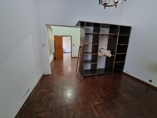 Ph 3 Ambientes Al Frente Con Balcon, Patio Y Sin Expensas - Piñeyro, Avellaneda