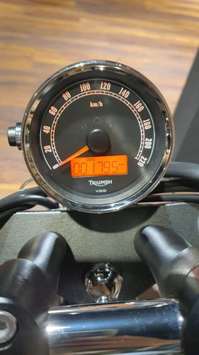 Triumph Speedmaster 2013 Solo 1.700 Km! Permuto- Bamp Group
