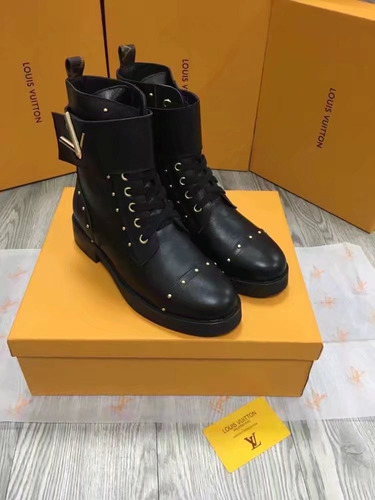 Bota Feminina Louis Vuitton 10