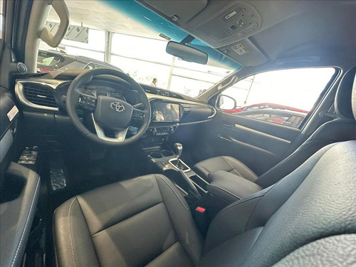 Toyota Hilux SRV LED 2.8 D-4D TBO DIESEL CD 4X4 AUT.