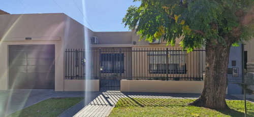 Alquiler Casa 3 Amb Con Garage 2 Autos, El Palomar