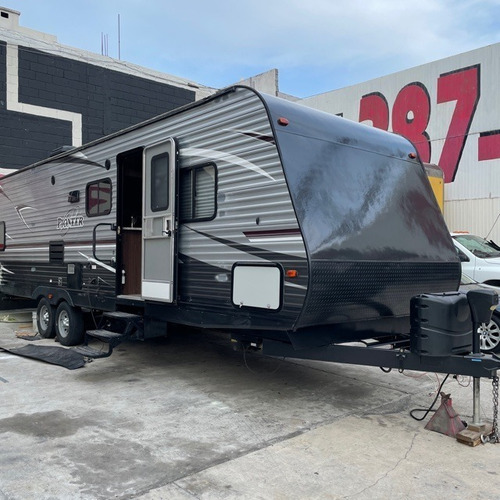 Imagen 1 de 15 de Casa Movil 2018 Pioneer Camper Motorhome Traila Remolque