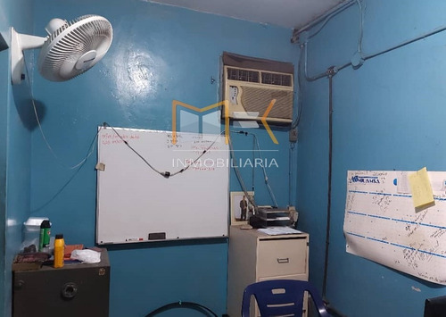 En Venta Galpón Gato Negro Catia Caracas