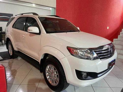 Imagem 3 de 15 de Toyota Hilux Sw4 Sr 4x2 2.7 Aut 2015