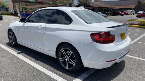 BMW Serie 2 2.0 220i F22 Coupe Sportline