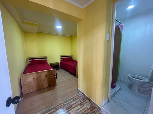 Residencial Con Galpon En Arriendo (69490)