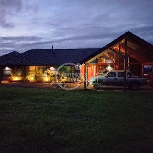 Casa En Venta De 4 Dorm. En Puerto Varas