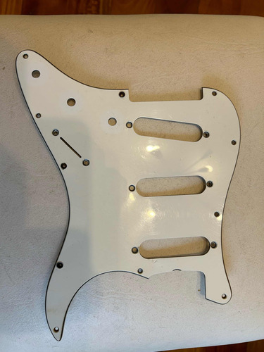 Pickguard Fender Stratocaster Original - Japon - Años 90s