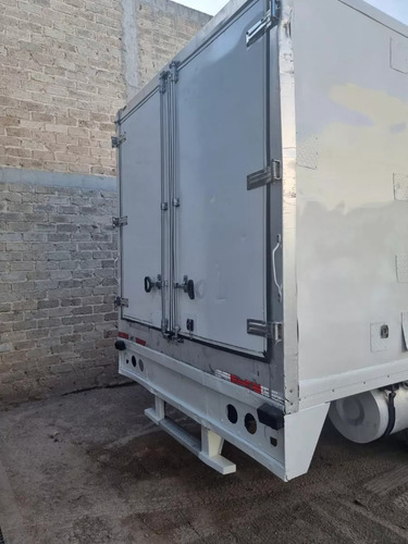Isuzu Elf 500 Modelo 2010