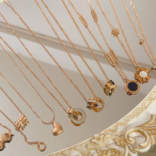 Cadena De Clavícula De Acero Titanio Para Mujer, Oro Rosa Ni
