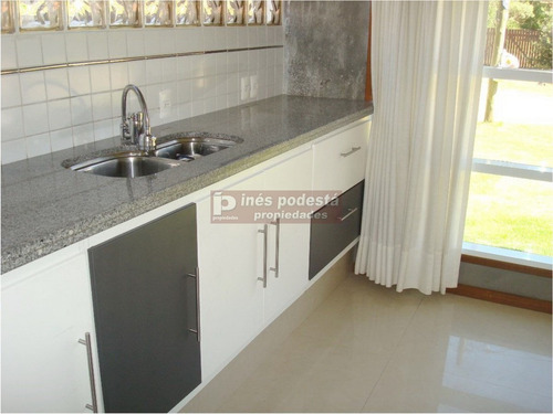 Espectacular. Como Nueva, Super Completa!!!- Ref: 37490