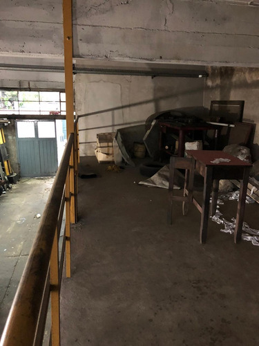 Venta Galpon Deposito Olivos Vicente Lopez 270m2 Cub.