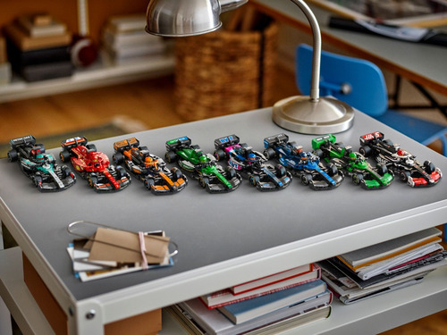 Kit Lego® Speed Champions Kick Sauber F1® Team C44 77247