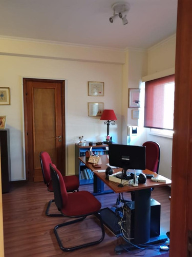 Imagen 21 de 23 de Fina Y Reciclada Oficina O Vivienda Sobre Av. Libertador