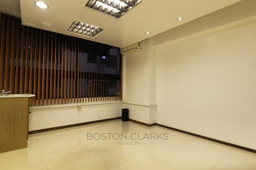 Imagen 10 de 15 de Oficina En Venta Con Inquilinos En B. Artigas, Financiación Propia A 5 Años