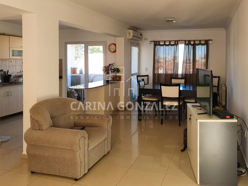 Departamento En Venta 2 Dormitorios  -  B° Santa Genoveva