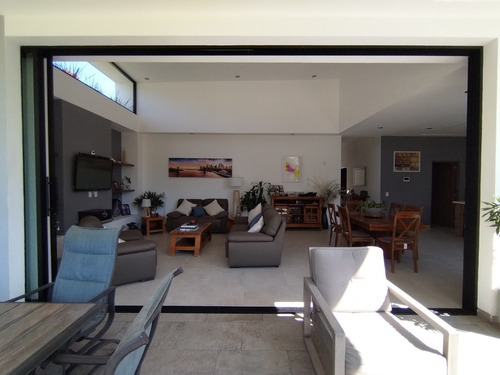 Casa Nueva En Rancho Cortes, Con Salida Inmediata A La Autopista Cdmx-cuernavaca