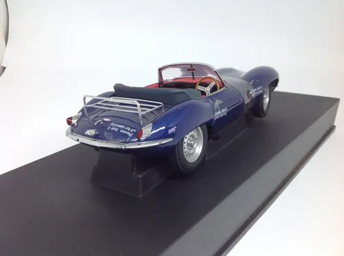 Miniatura Auto Art 1/18 Jaguar Xkss 1956 - Maravilhosa