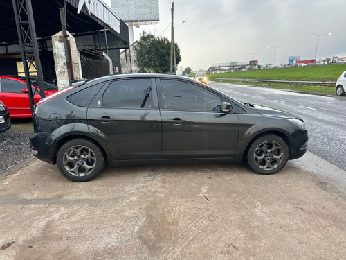 Ford Focus 2 2.0 Ghia Mt