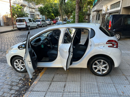 Peugeot 208 1.5 Allure