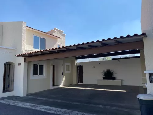 Casa En Venta En El Castano 2 Metepec en Casas | Metros Cúbicos