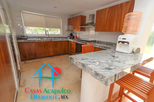 Cad Son Vida Menorca 5. Tu Refugio En Acapulco: Casa Con Jacuzzi Y Roof Garden Cerca Del Mar