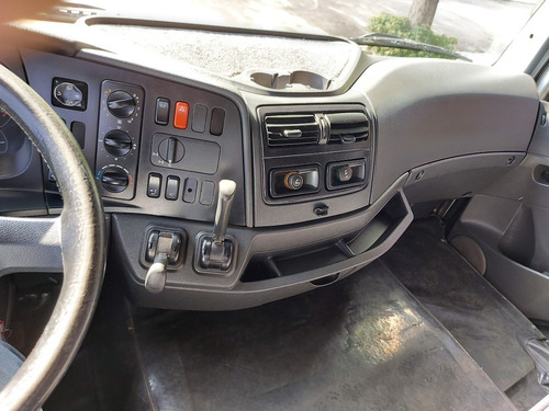 M Benz Axor 2644 6x4 2014 Completo