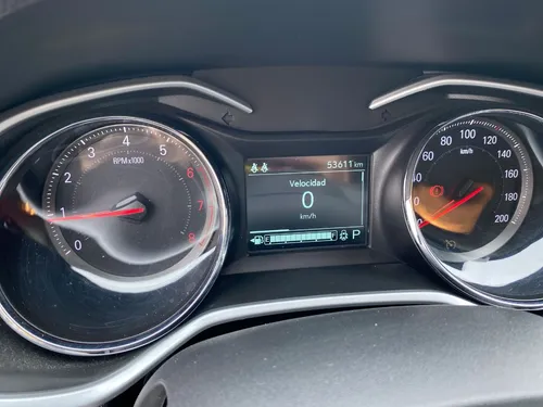 Chevrolet Onix 1.0 Premier At
