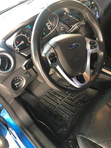 Imagen 8 de 11 de Ford Fiesta Titanium