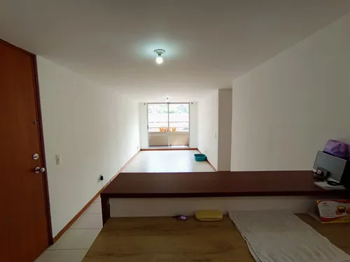 Apartamento En Venta En Los Colores. Cod V12674