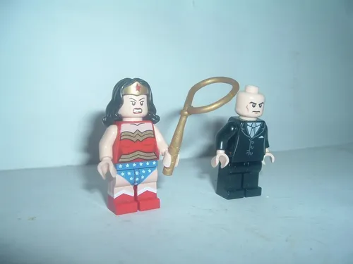 Lego mujer 2025 maravilla