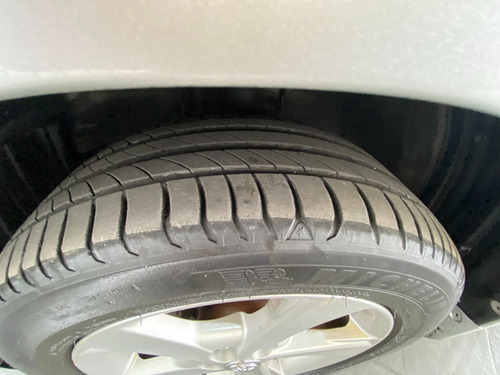 Toyota Corolla 1.8 16v Gli Flex Aut. 4p